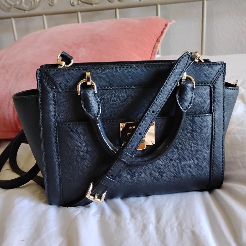 Michael Kors saffiano small crossbody